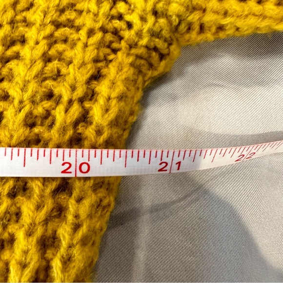Boohoo (M) Chunky Cropped Sweater Lgr Neck Fall Golden Yellow Size Small - Picture 7 of 16